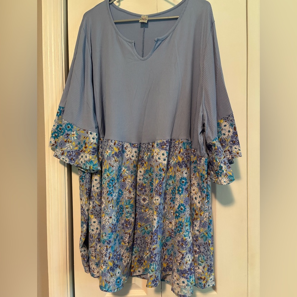 Floral Blue Blouse with Ribbed Detail